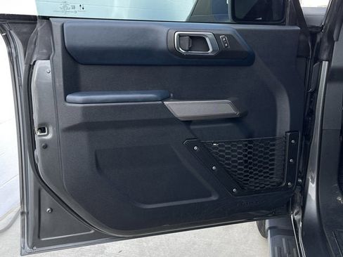 Used 2022 Ford Bronco Outer Banks image 9