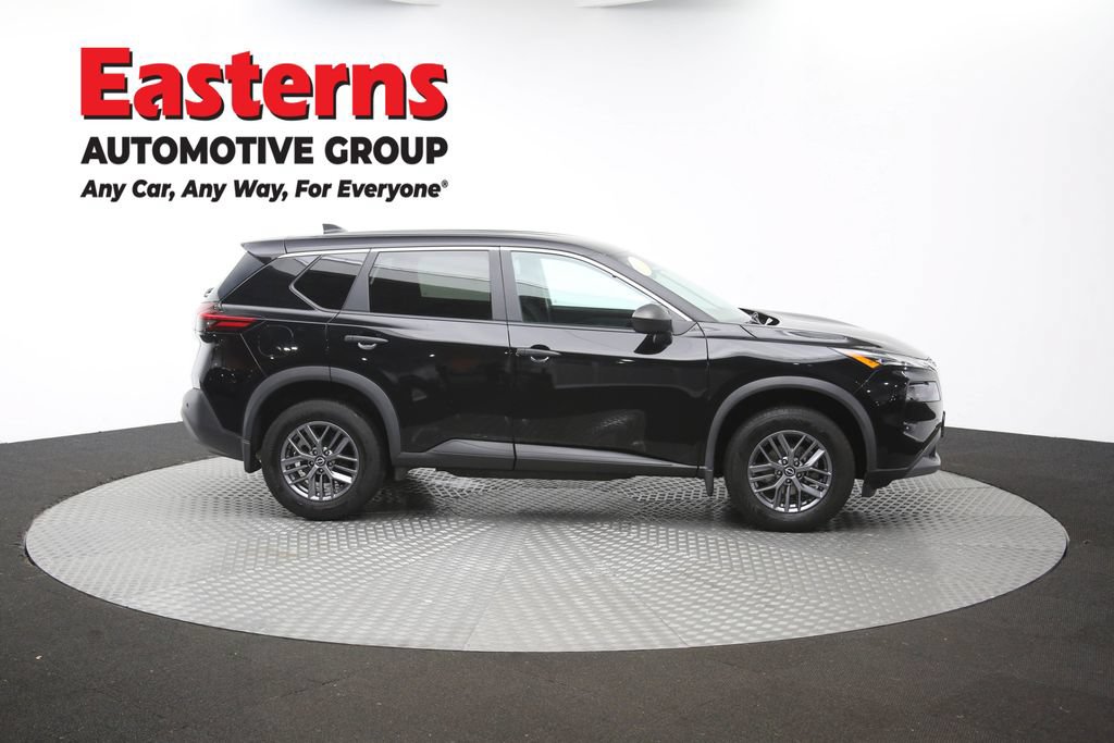 Used 2023 Nissan Rogue S AWD/4WD image 46