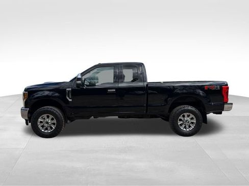 Used 2019 Ford F250 XLT w/ XLT Premium Package AWD/4WD image 6