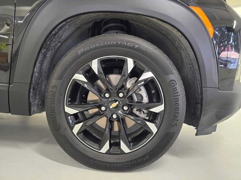 Used 2023 Chevrolet TrailBlazer LT FWD image 9