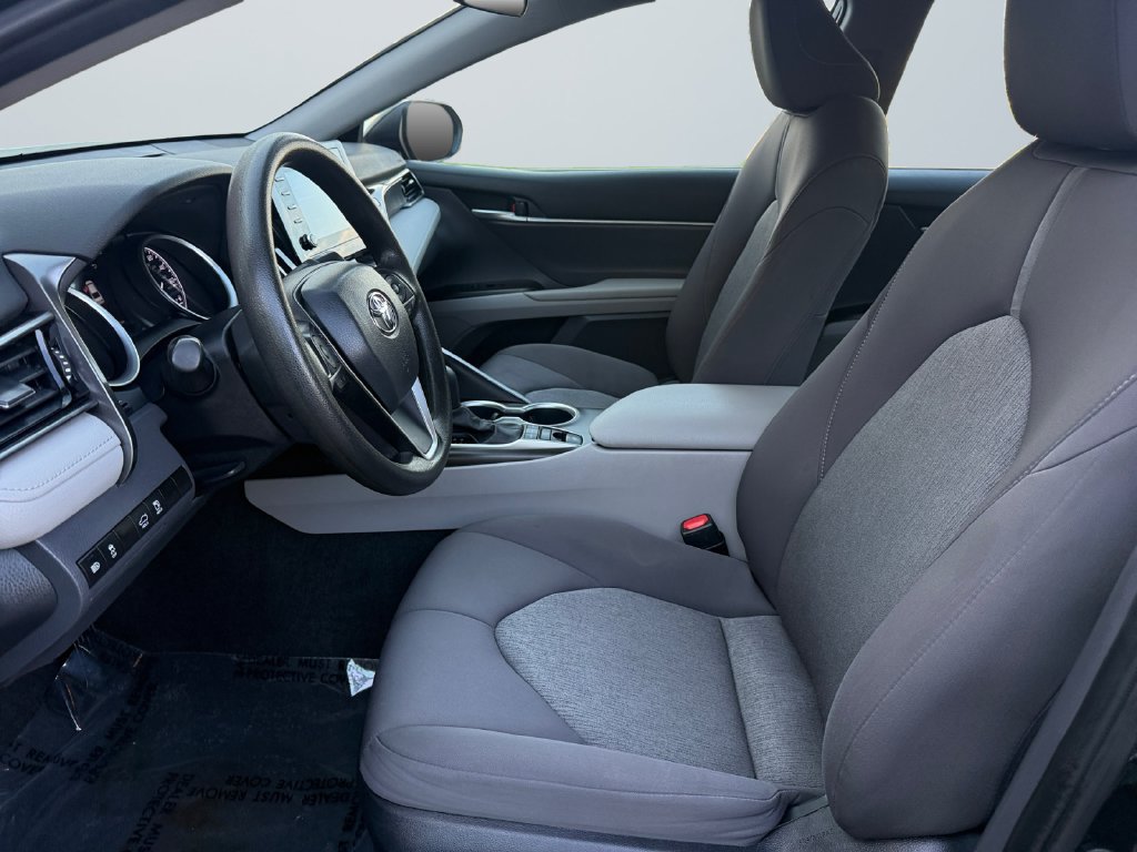 Used 2024 Toyota Camry LE AWD/4WD image 9
