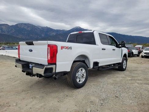 New 2026 Ford F250 XLT w/ FX4 Off-Road Package image 4