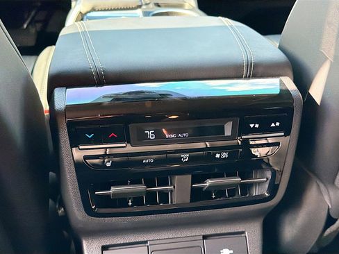 Used 2023 Acura MDX SH-AWD w/ Advance Package image 20