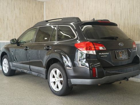 Used 2014 Subaru Outback 2.5i Premium w/ Moonroof Package AWD/4WD image 7