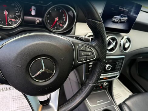 Used 2020 Mercedes-Benz GLA 250 4MATIC image 23