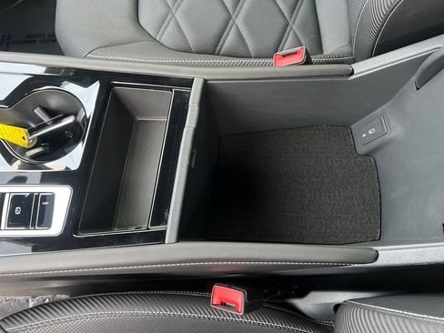 Certified 2025 Volkswagen Atlas Cross Sport SE image 25