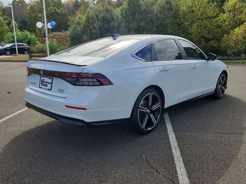 Used 2023 Honda Accord Sport image 5