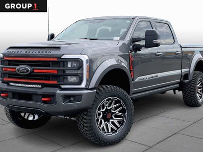 New 2026 Ford F250 Lariat w/ Black Appearance Package