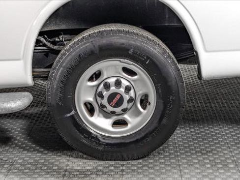 Used 2024 GMC Savana 2500 w/ Driver Convenience Package image 29