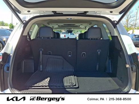 Certified 2024 Kia Telluride EX w/ EX Captain's Chair Package AWD/4WD image 36