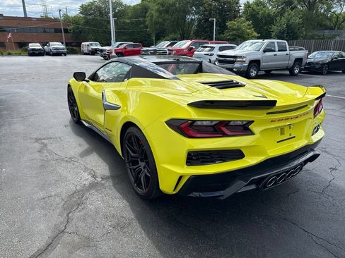 Used 2024 Chevrolet Corvette Z06 RWD image 7