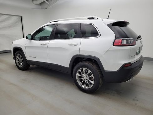 Used 2019 Jeep Cherokee Latitude Plus image 3