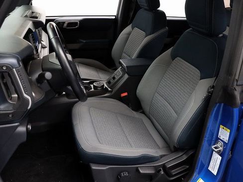 Used 2023 Ford Bronco Outer Banks image 9