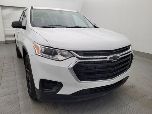Used 2021 Chevrolet Traverse LS FWD image 13
