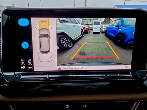 Used 2024 Volkswagen Atlas Cross Sport SEL R-Line image 42