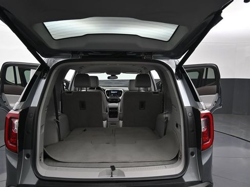 Used 2023 GMC Acadia SLT AWD/4WD image 11