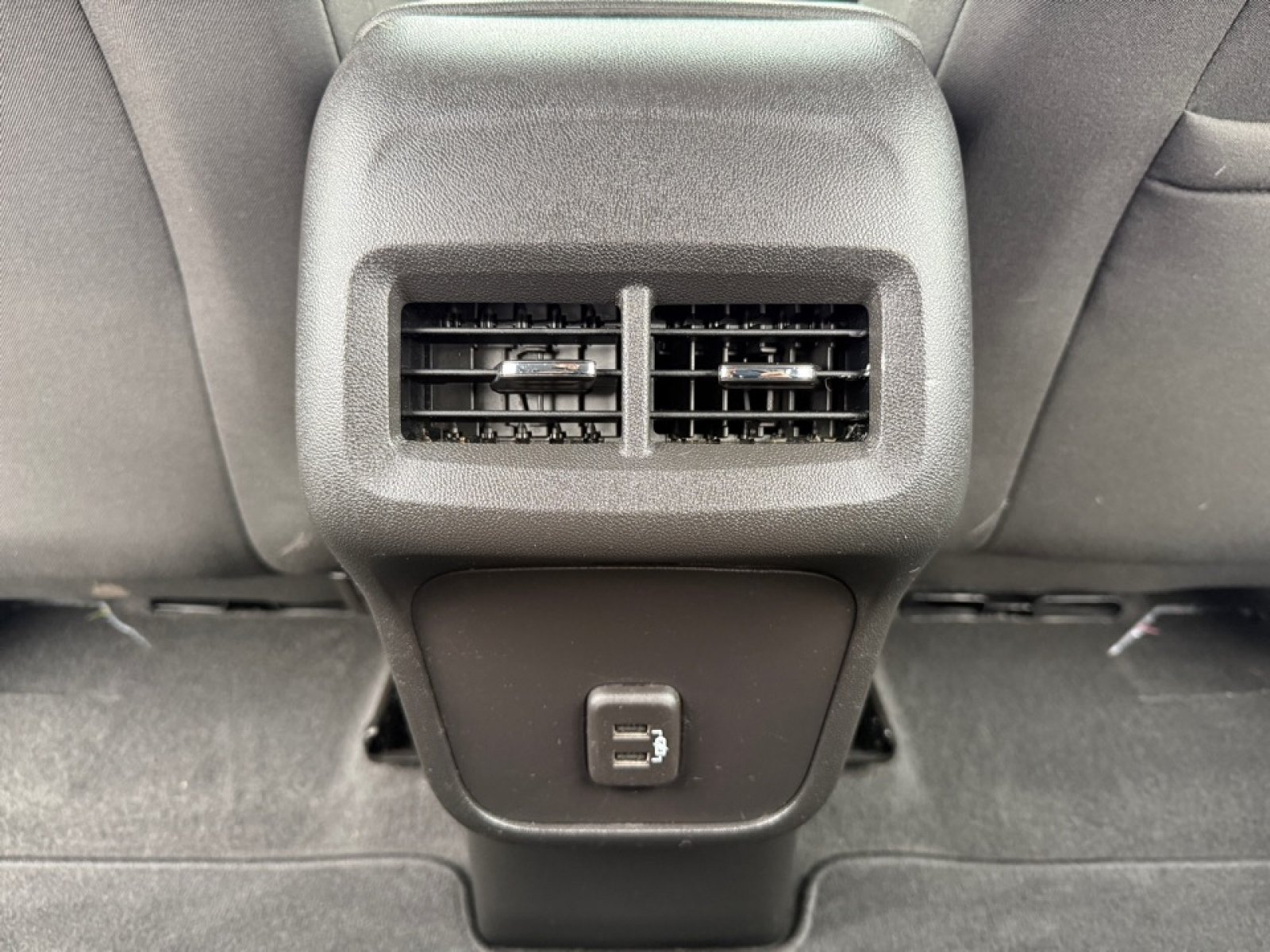 Used 2023 Chevrolet Equinox LS AWD/4WD image 31