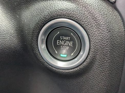 Used 2021 Chevrolet Silverado 1500 LT RWD image 30