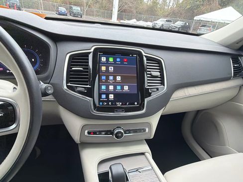 Certified 2025 Volvo XC90 B6 Plus w/ Protection Package Premier image 29