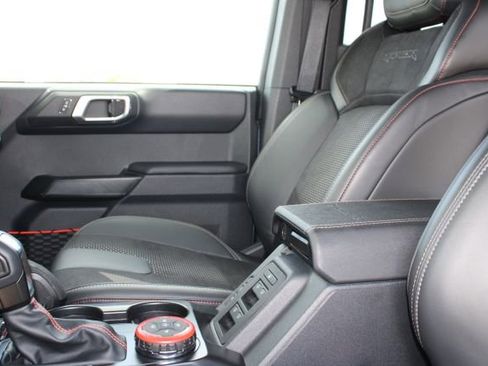 Used 2025 Ford Bronco Raptor AWD/4WD image 38