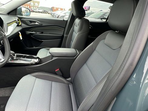 New 2026 Chevrolet Trax LT w/ LT Convenience Package image 14