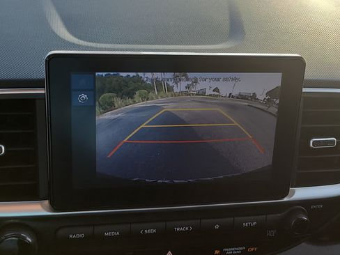 Used 2025 Hyundai Venue SE FWD image 22
