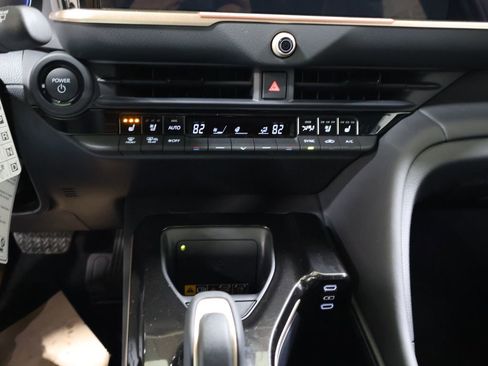 New 2026 Toyota Crown Signia image 24