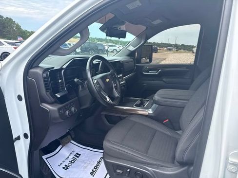 Certified 2024 Chevrolet Silverado 3500 LT w/ Convenience Package AWD/4WD image 16