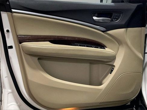 Used 2017 Acura MDX SH-AWD image 23