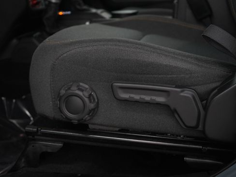 Used 2024 Jeep Wrangler Willys image 28