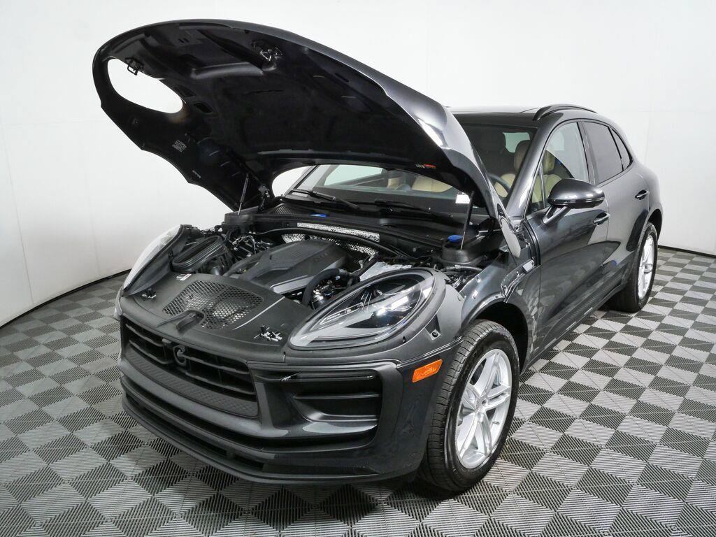 New 2026 Porsche Macan Turbo AWD/4WD image 35