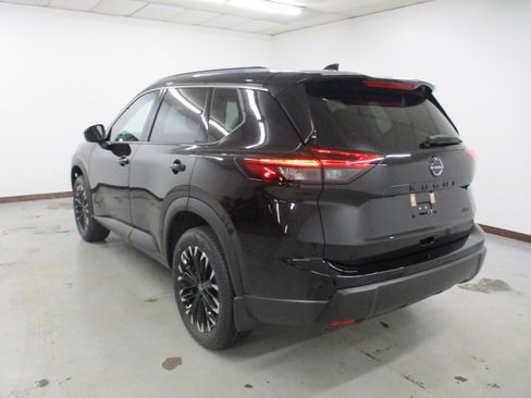 New 2026 Nissan Rogue SV image 8