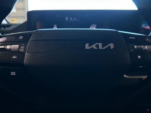 Used 2025 Kia K4 FWD image 26