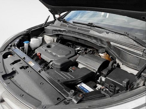 Used 2018 Hyundai Santa Fe Sport image 31