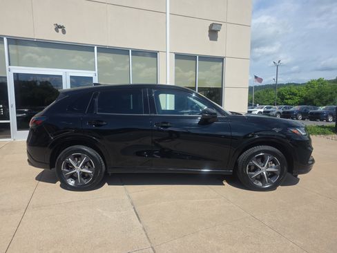 Used 2023 Honda HR-V EX-L image 4