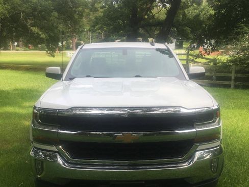 Used 2017 Chevrolet Silverado 1500 LT w/ All Star Edition AWD/4WD image 8