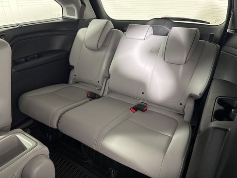 Used 2024 Honda Odyssey Elite image 18