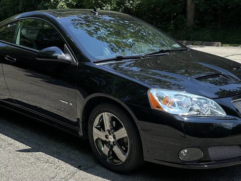 Used 2008 Pontiac G6 GXP w/ Sun And Sound Package image 3