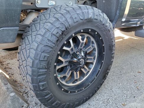 Used 2018 Chevrolet Silverado 2500 High Country w/ Duramax Plus Package image 9