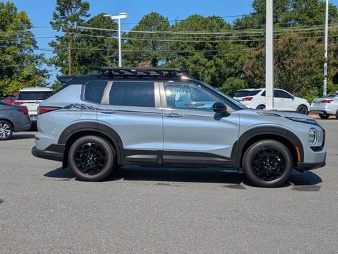 New 2025 Mitsubishi Outlander Trail Edition image 2