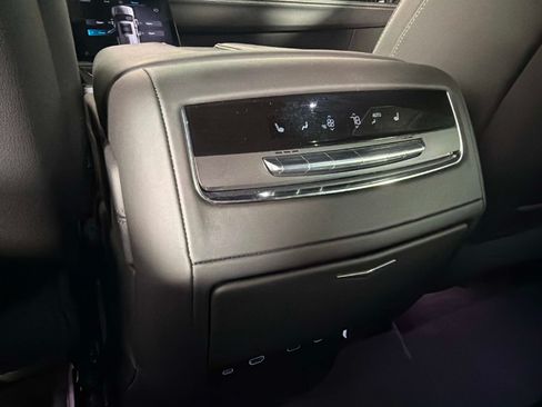 Used 2026 Cadillac Escalade Platinum Sport w/ LPO, ONYX Package AWD/4WD image 35