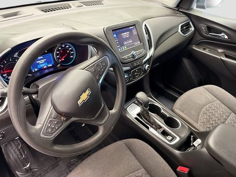 Used 2023 Chevrolet Equinox LT image 7