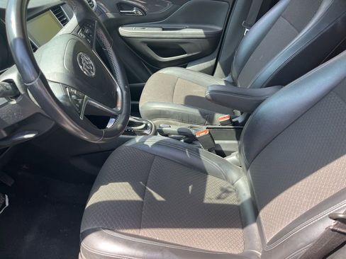 Used 2019 Buick Encore Preferred image 11