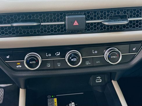 Certified 2023 Honda HR-V EX-L image 14