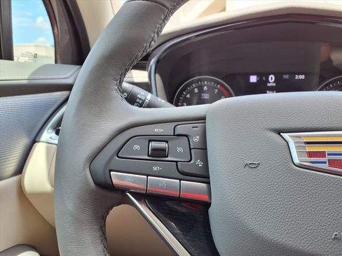 Certified 2024 Cadillac XT6 Premium Luxury w/ Technology Package FWD image 29