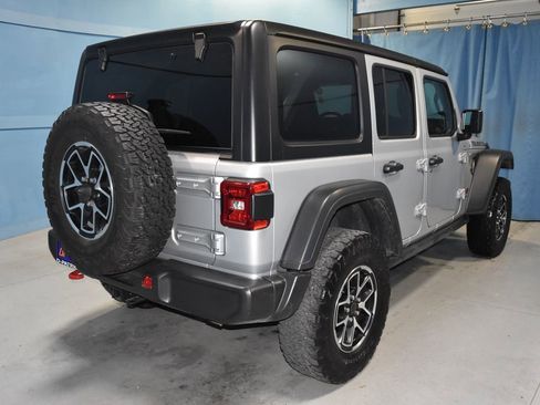Used 2024 Jeep Wrangler Unlimited Rubicon image 25