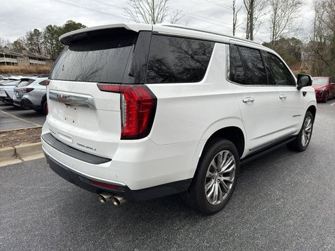 Used 2021 GMC Yukon Denali w/ Denali Premium Package image 5