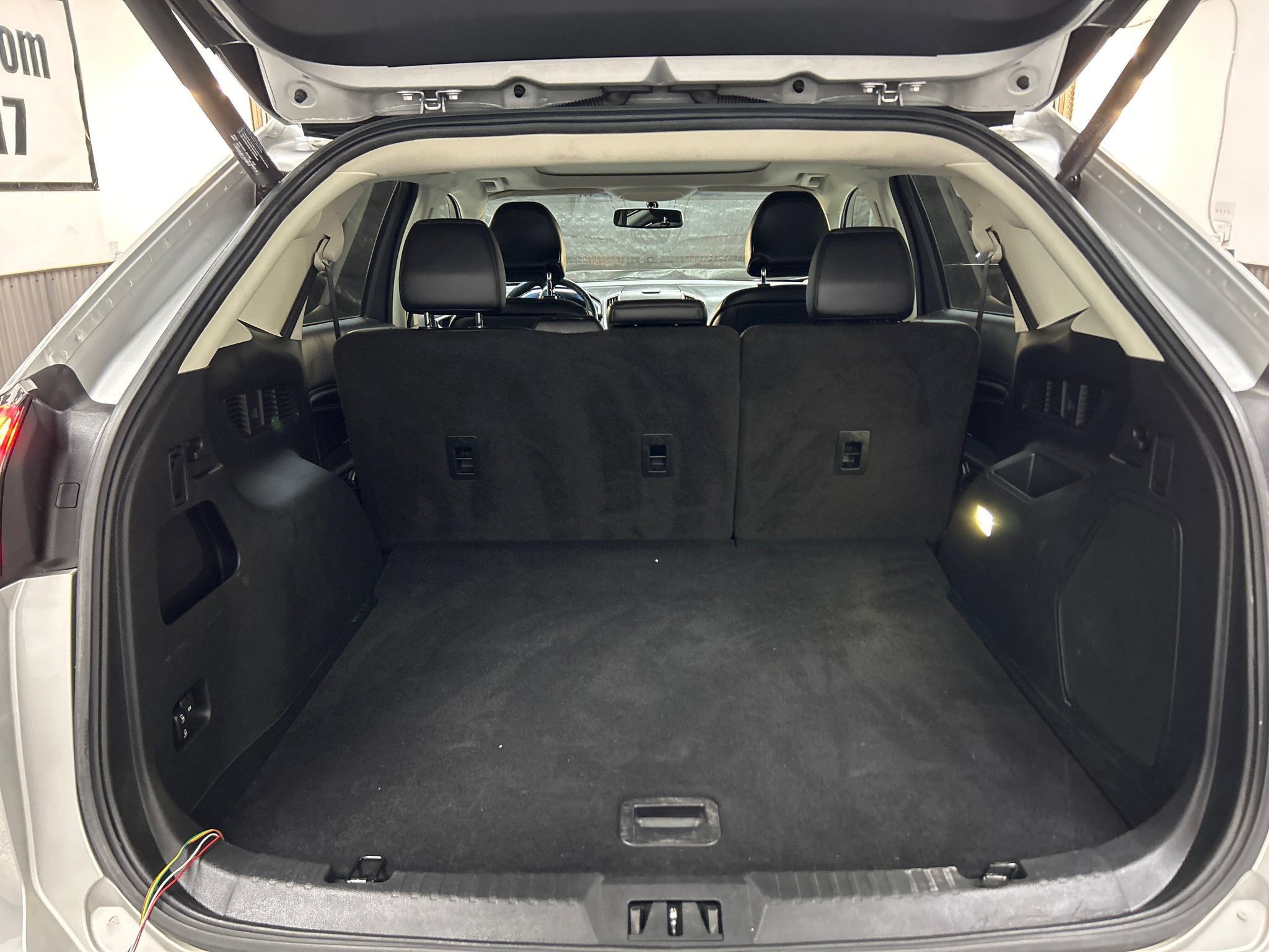 Used 2015 Ford Edge Titanium AWD/4WD image 11