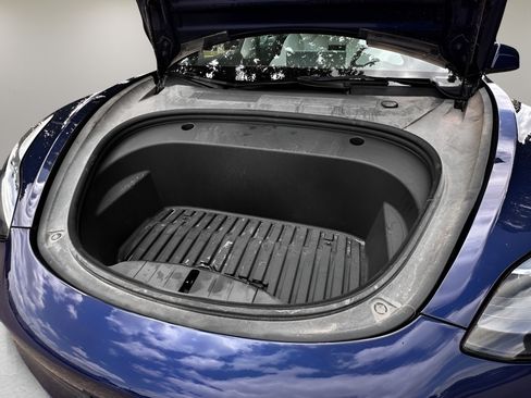 Used 2023 Tesla Model 3 Standard Range RWD image 21