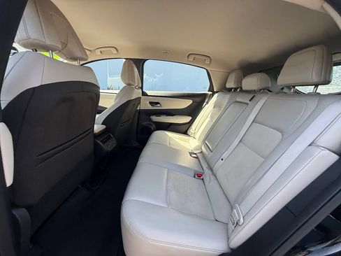 Certified 2023 Nissan Ariya FWD image 15